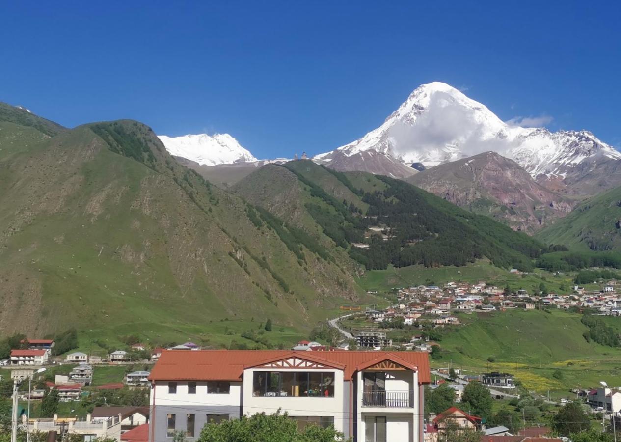 Hotel Aronia Kazbegi Exterior foto