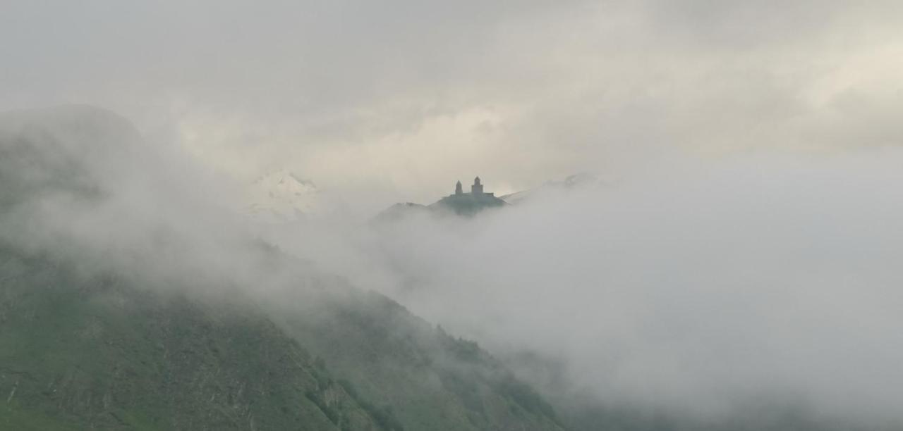 Hotel Aronia Kazbegi Exterior foto