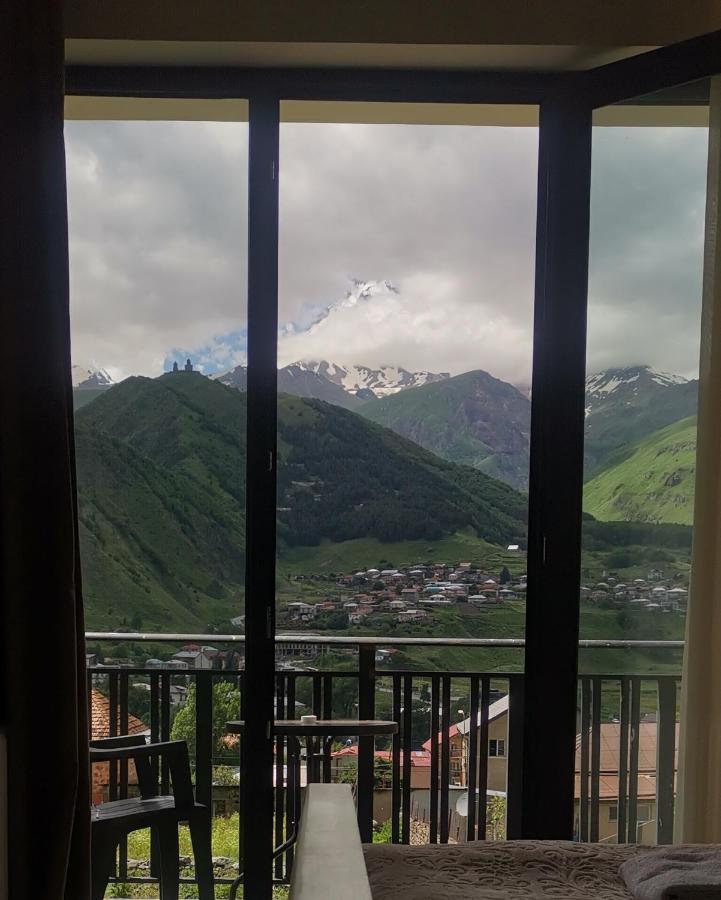 Hotel Aronia Kazbegi Exterior foto